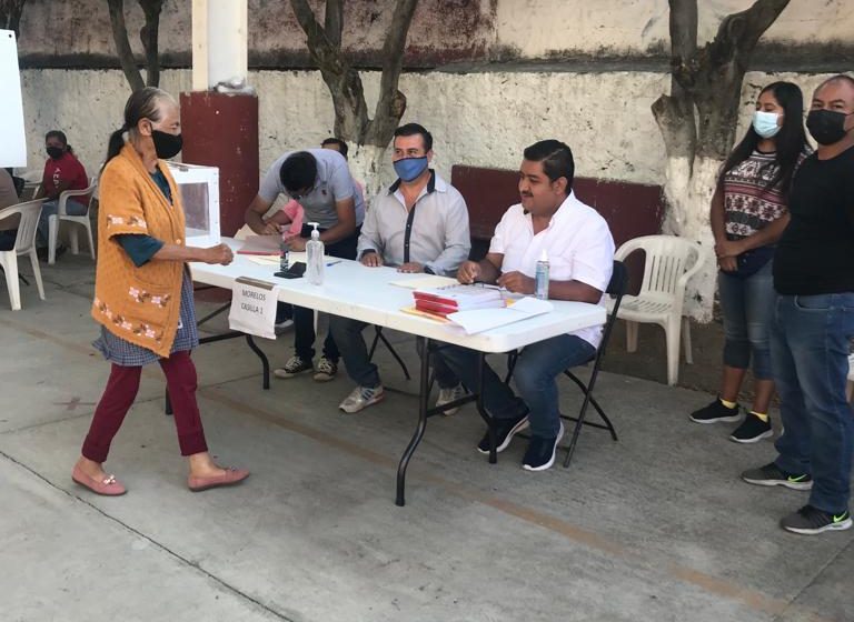  INICIA JORNADA PARA ELEGIR 32 AYUDANTES MUNICIPALES EN JIUTEPEC