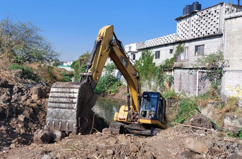  Inicia limpieza de 300 metros de la barranca La Gachupina en Jiutepec