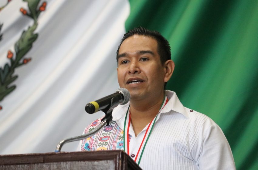 Entrega Congreso Presea Quetzalcóatl 2025 a Antonio Sorela