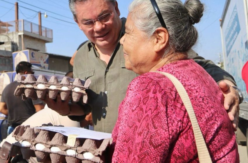  Diputado Rafael Reyes acerca programa de apoyo alimentario a colonia Cuauhtémoc Cárdenas de Jiutepec