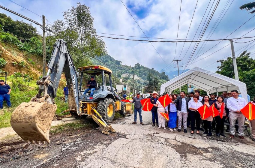  Arranca la obra de reencarpetamiento de la calle 5 de Mayo en Tetela del Volcán
