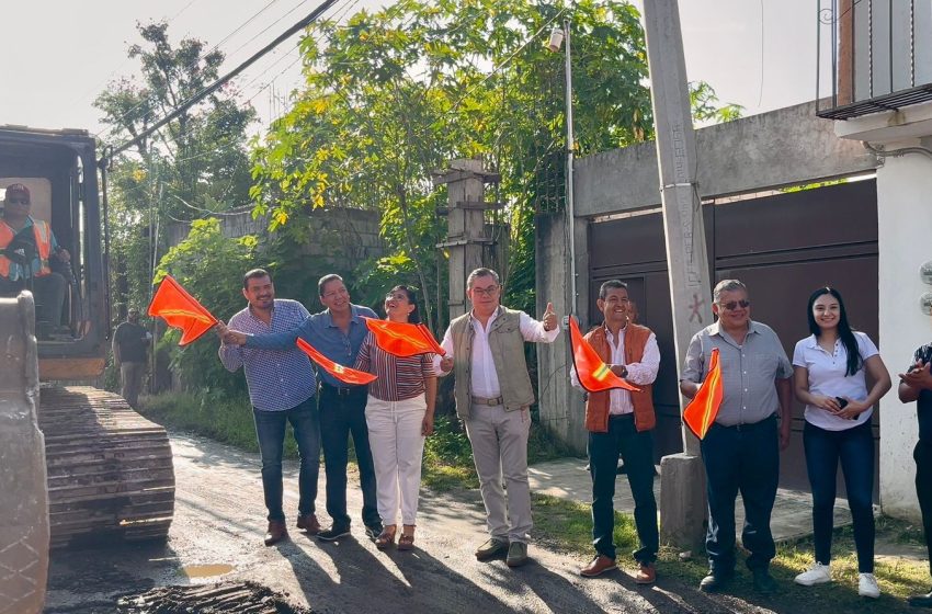  Diputado ´Rafa´ Reyes gestiona la reconstrucción de la calle Begonias, Atlacomulco, Jiutepec