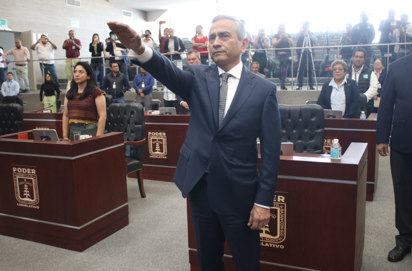  Designa Congreso a Fernando Blúmenkron como nuevo titular de Fiscalía