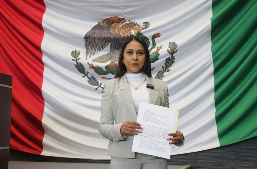  Presenta Nayla Carolina reforma en favor de personas migrantes o en retorno